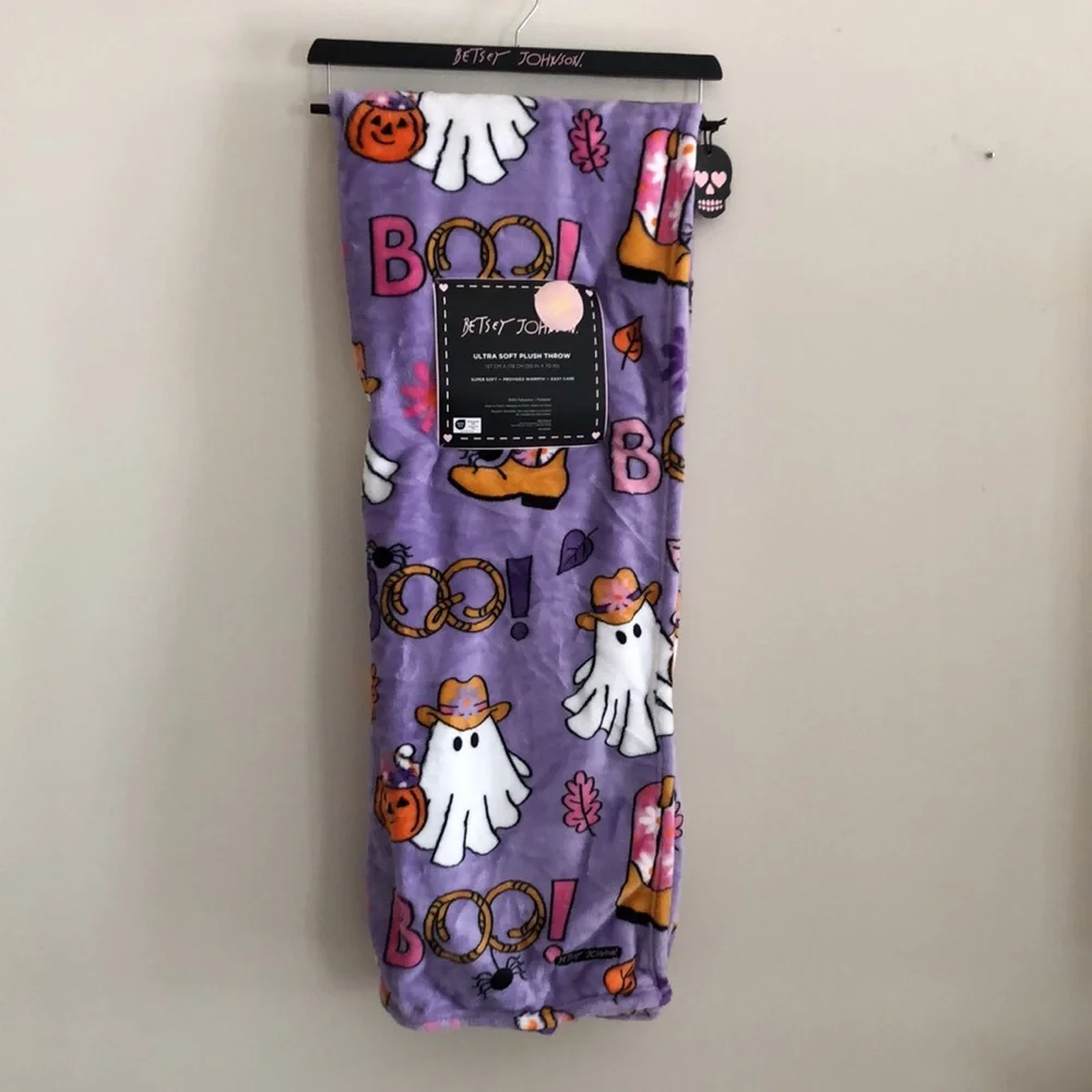 Purple Halloween Western Ghost Print Throw Blanket